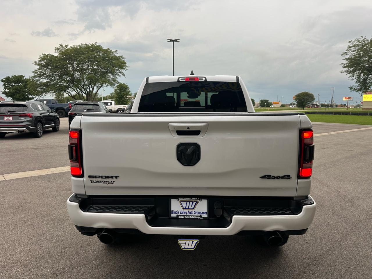 RAM 1500 Sport Crew Cab 4WD 2022