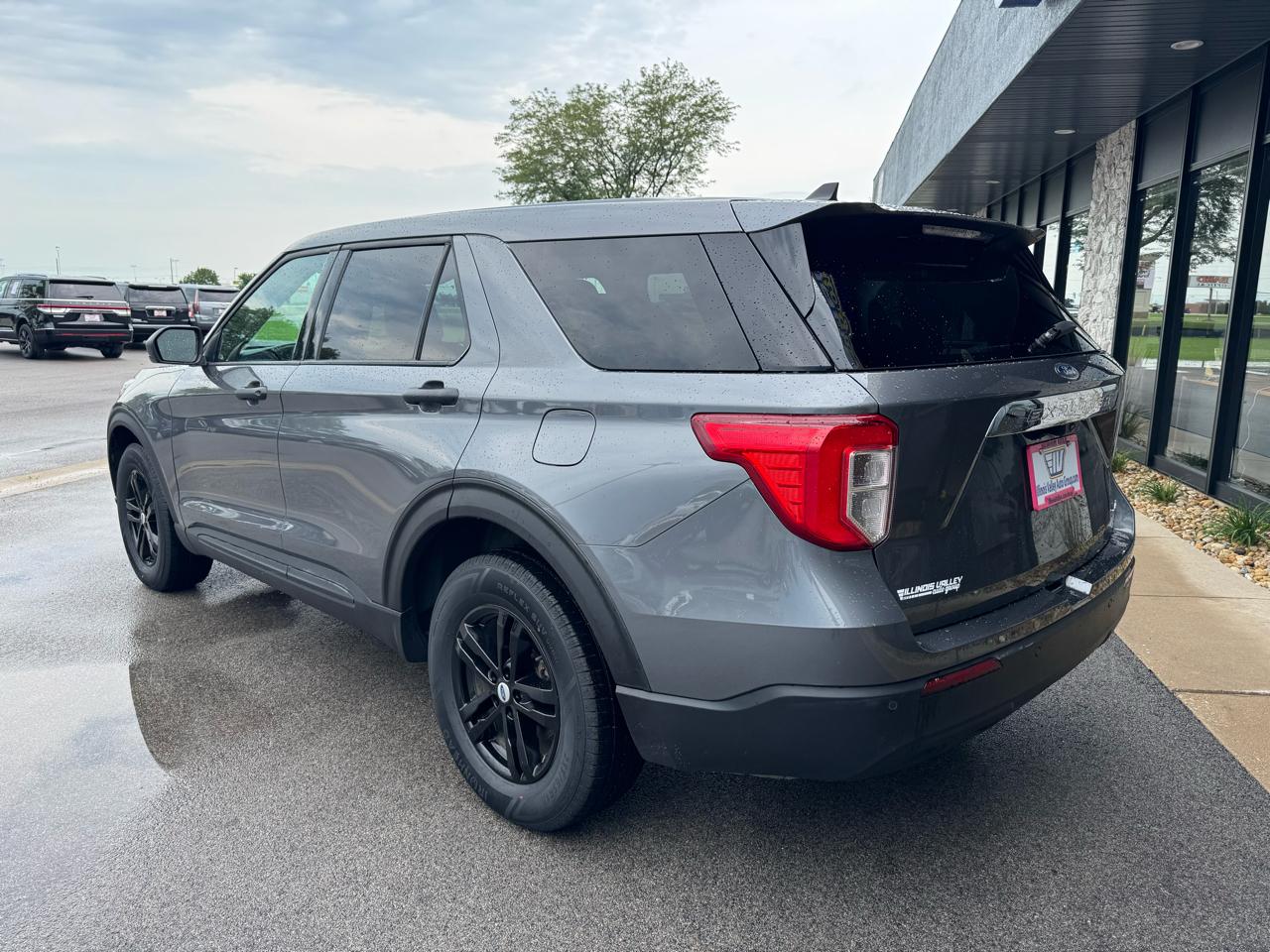 Ford Explorer Base 4WD 2023