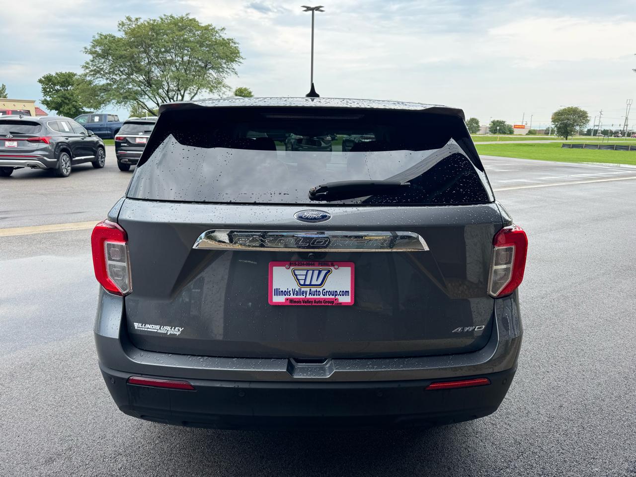 Ford Explorer Base 4WD 2023