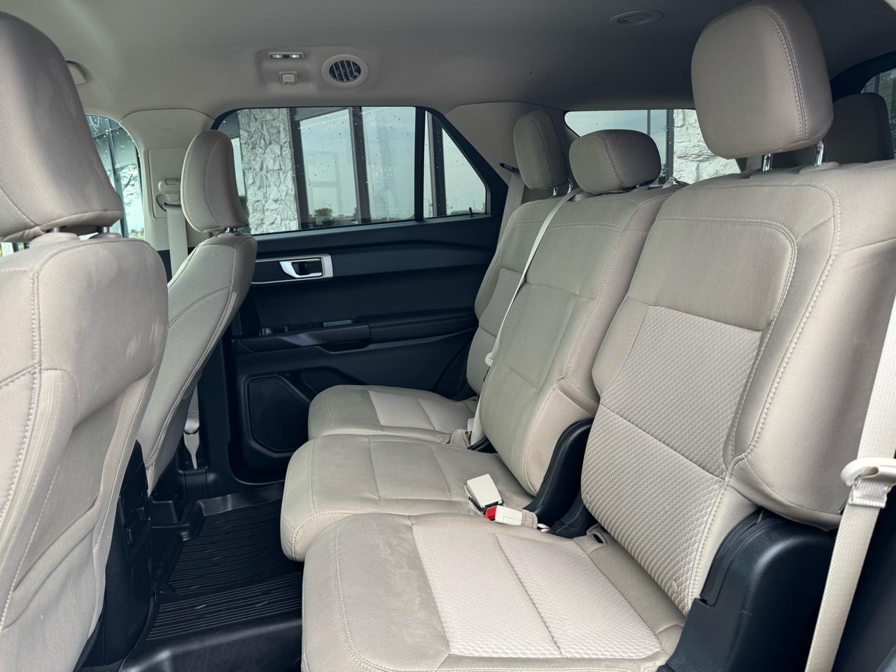 Ford Explorer Base 4WD 2023