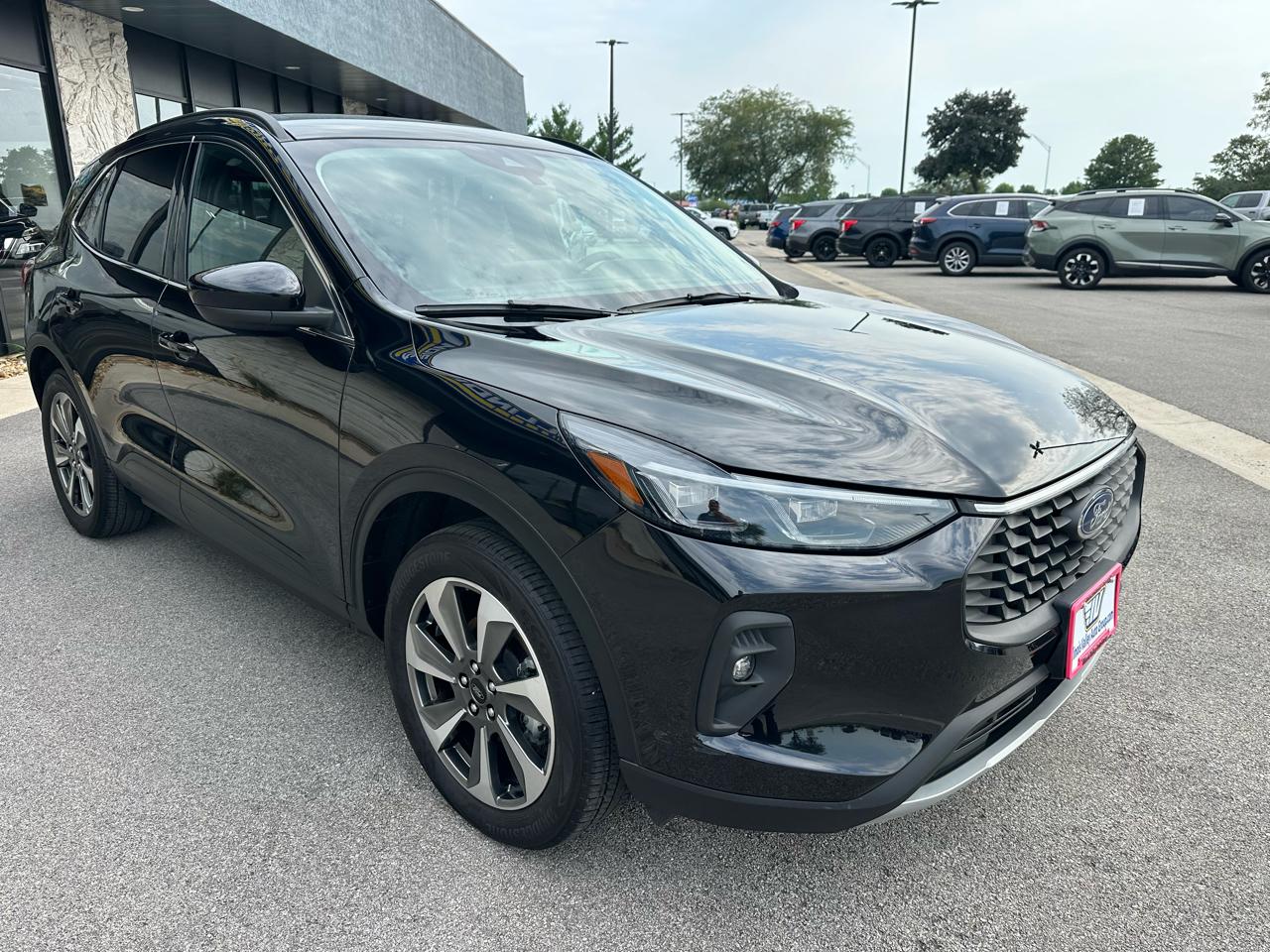 Ford Escape Platinum AWD 2025