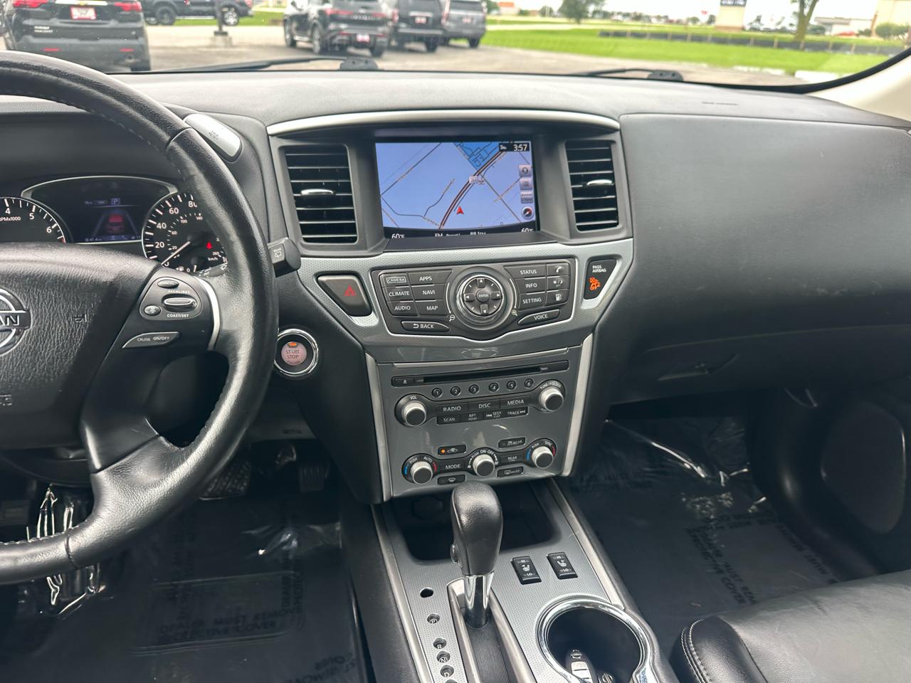 Nissan Pathfinder SL 4WD 2020