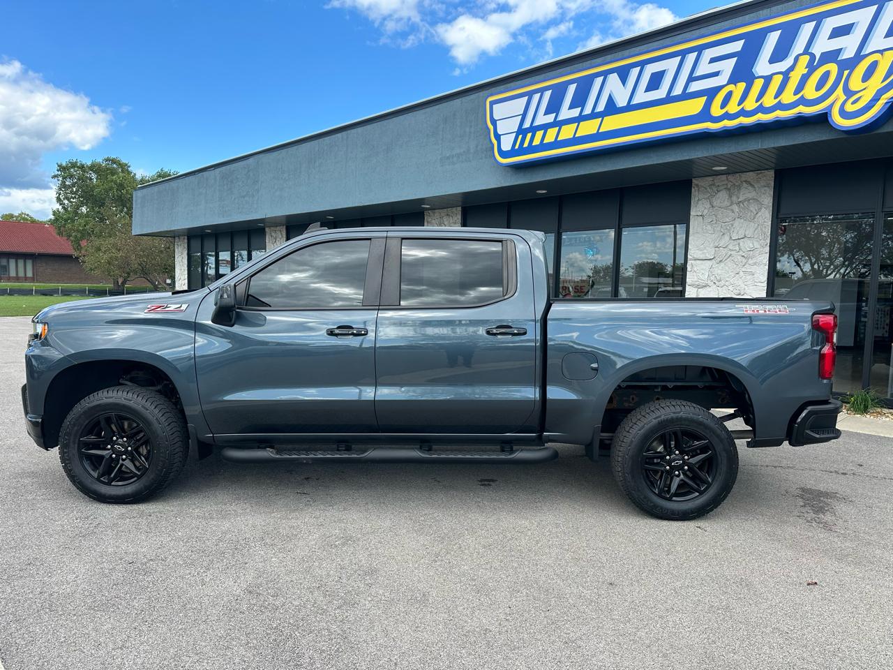 Chevrolet Silverado 1500 LT Trail Boss Crew Cab 4WD 2019