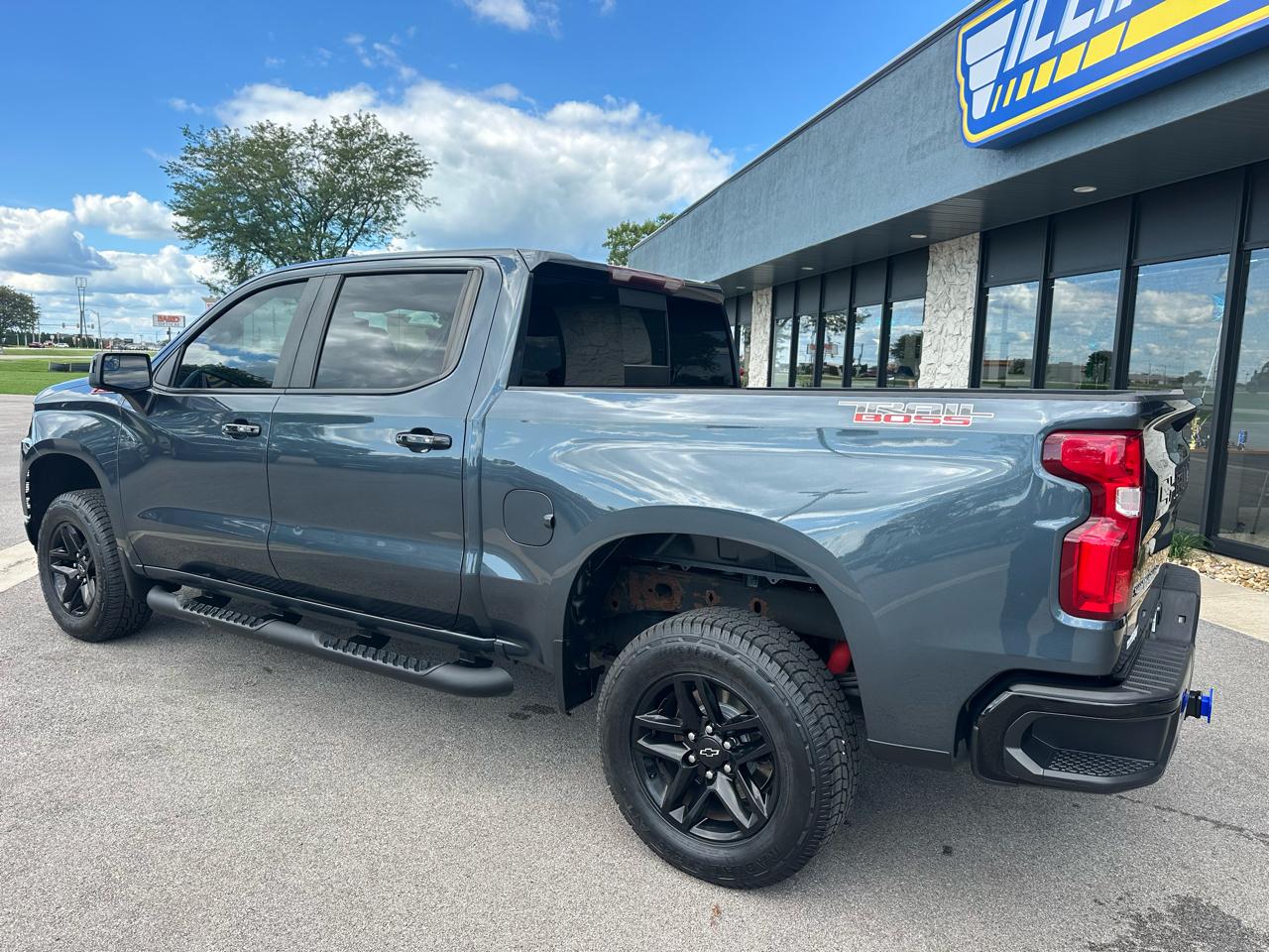 Chevrolet Silverado 1500 LT Trail Boss Crew Cab 4WD 2019