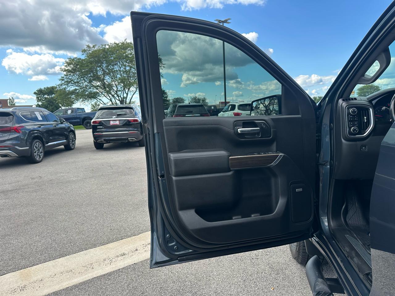 Chevrolet Silverado 1500 LT Trail Boss Crew Cab 4WD 2019