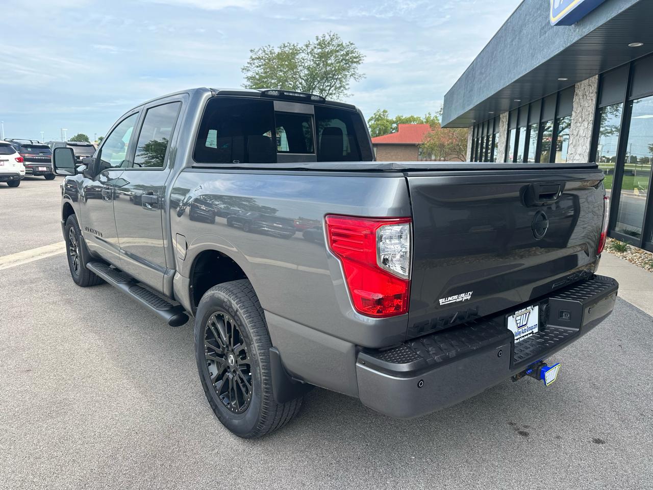 Nissan Titan PRO-4X Crew Cab 4WD 2018