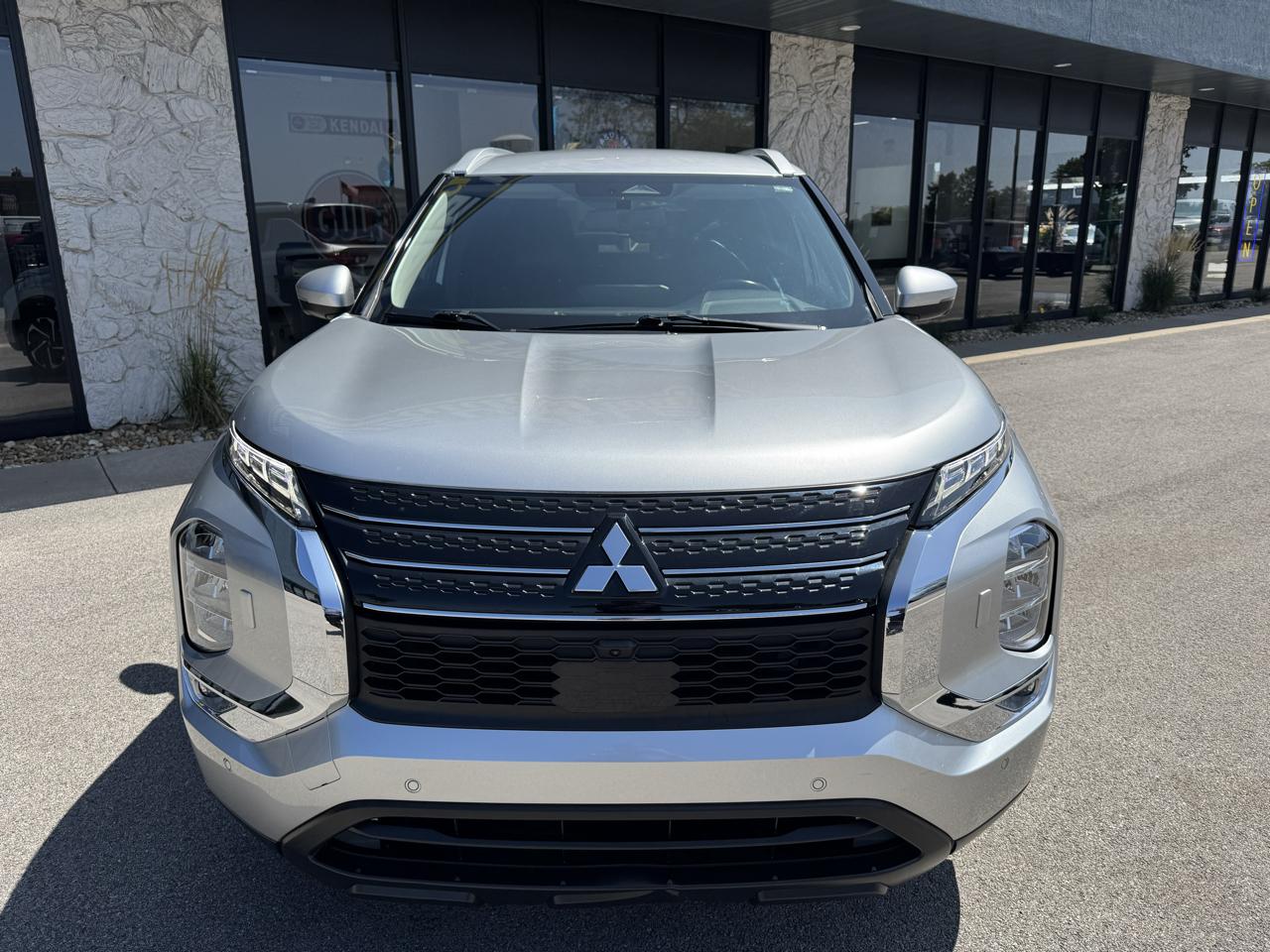 Mitsubishi Outlander SEL 4WD 2022