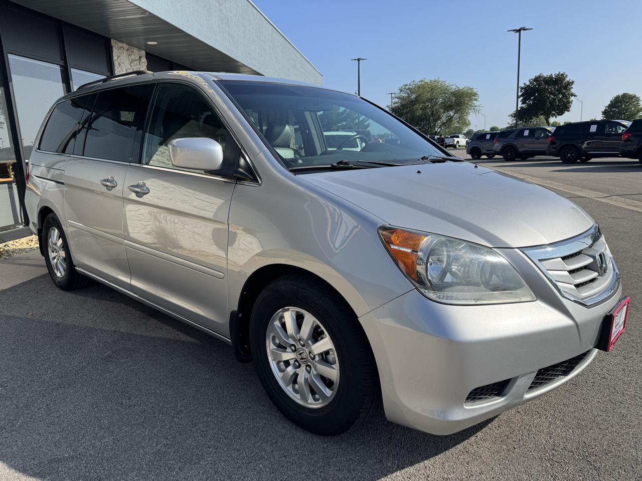Honda Odyssey EX-L w/ DVD and Navigation 2010