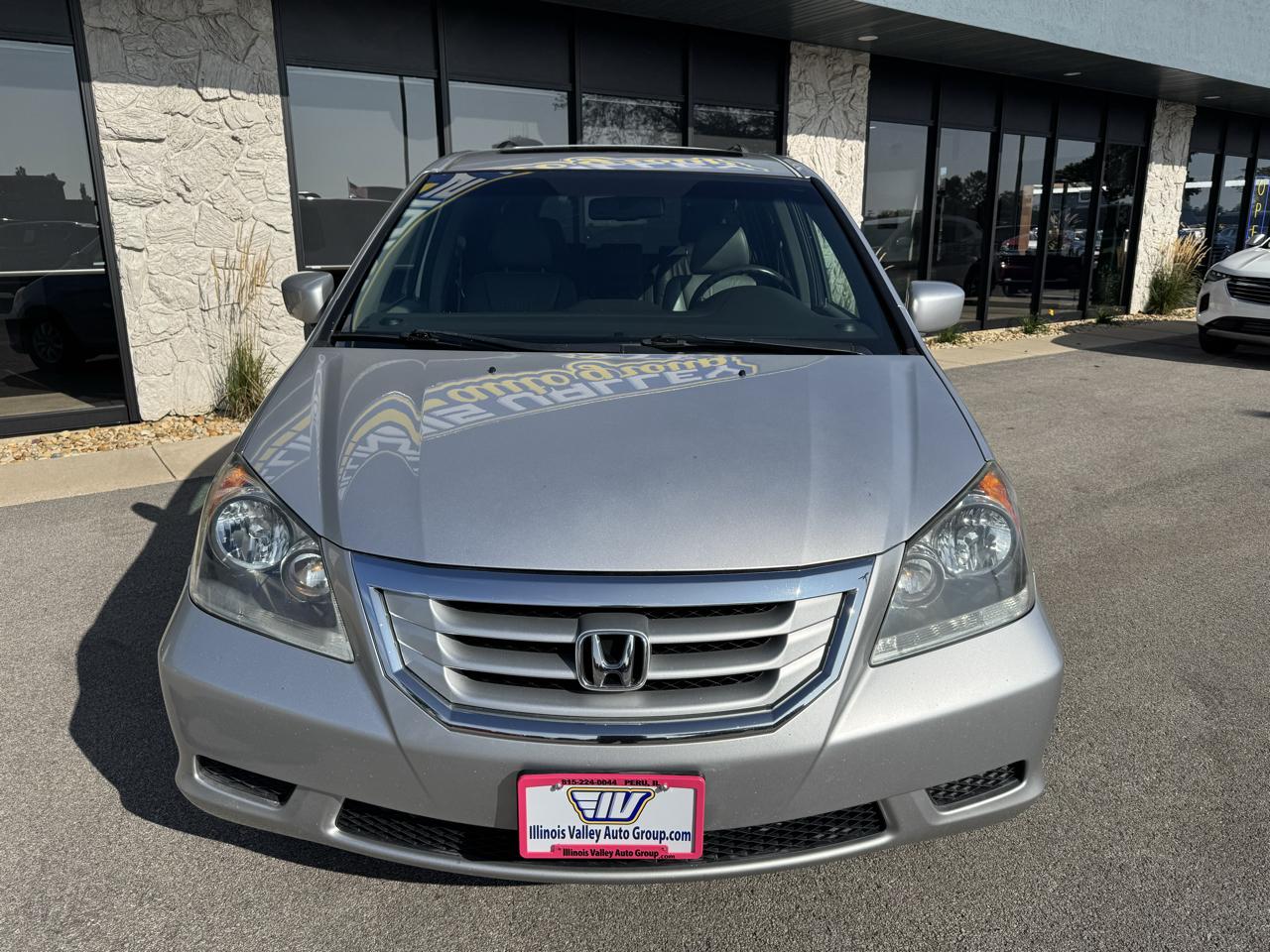 Honda Odyssey EX-L w/ DVD and Navigation 2010