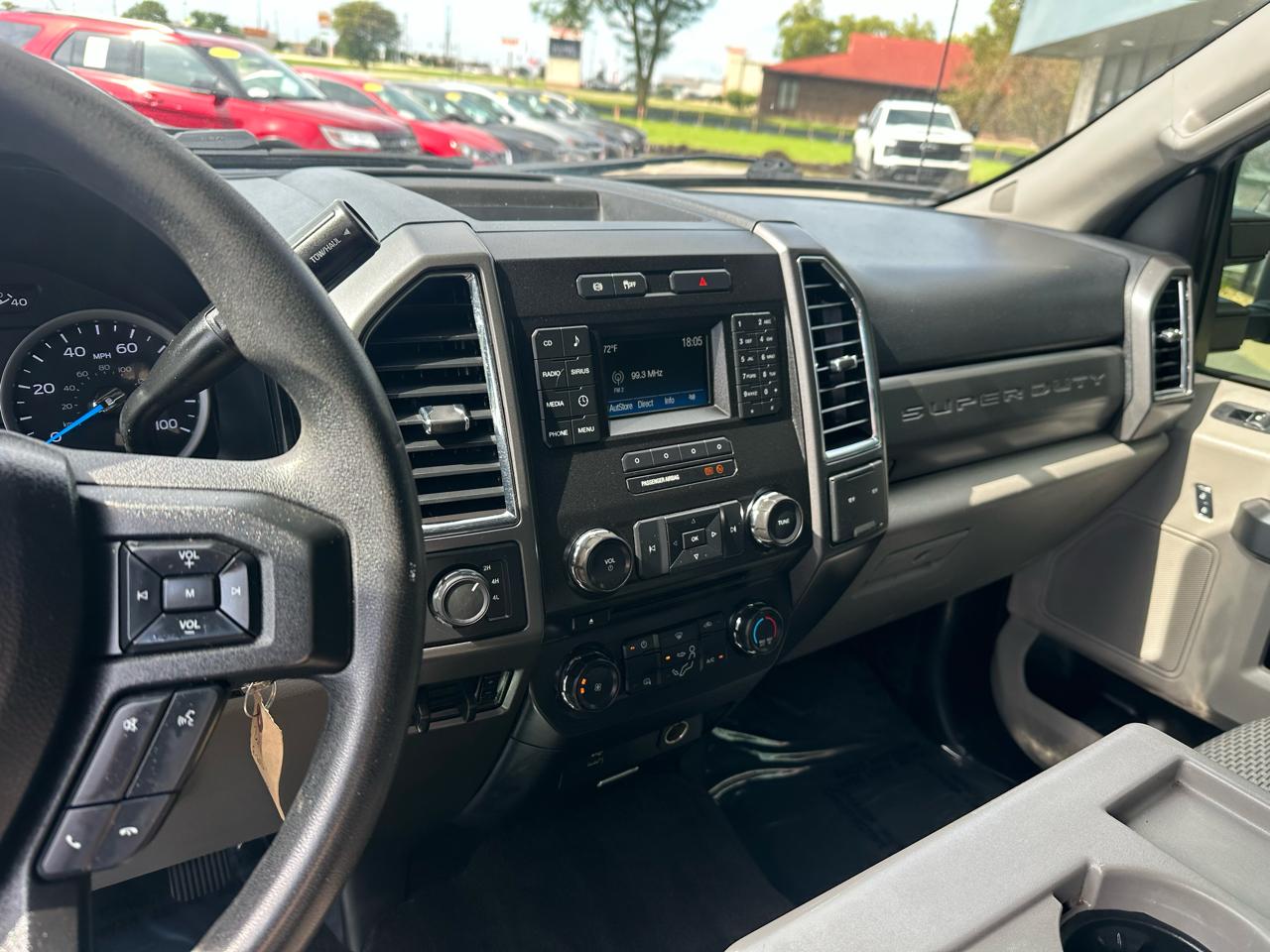 Ford F-250 SD XLT Crew Cab 4WD 2017