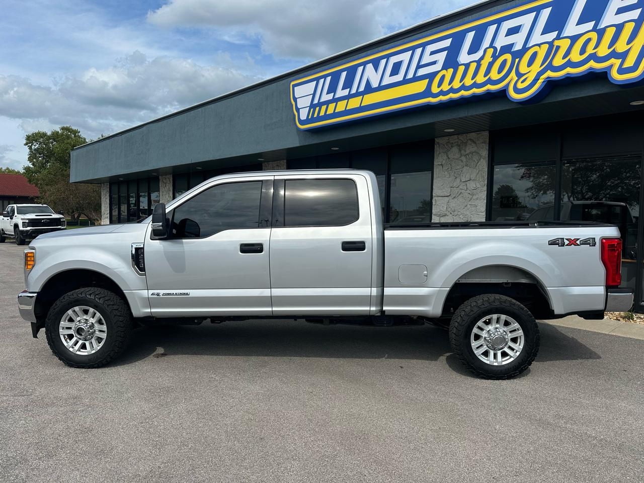 Ford F-250 SD XLT Crew Cab 4WD 2017
