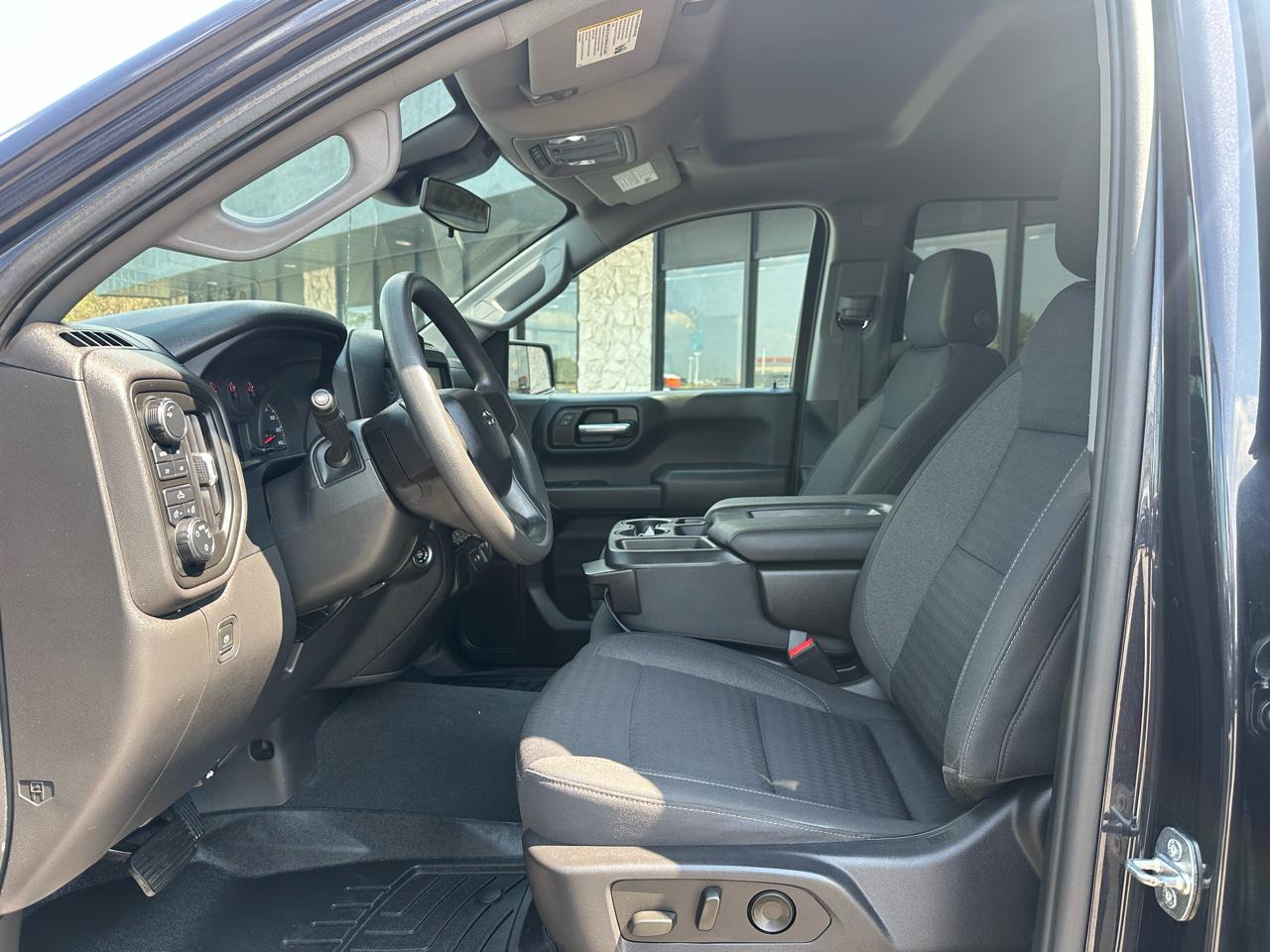 Chevrolet Silverado 1500 Trail Boss Custom Crew Cab 4WD 2022