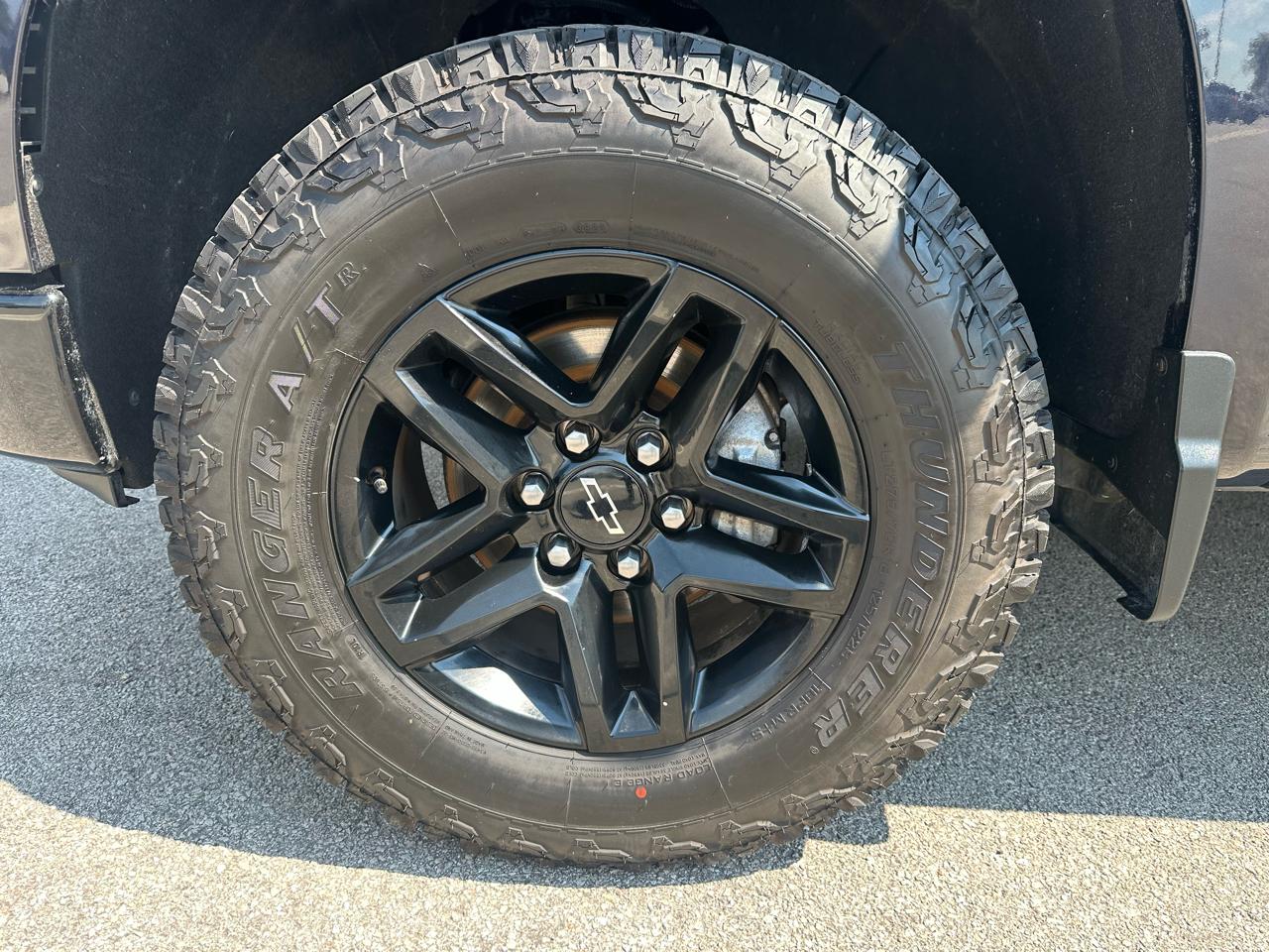 Chevrolet Silverado 1500 Trail Boss Custom Crew Cab 4WD 2022