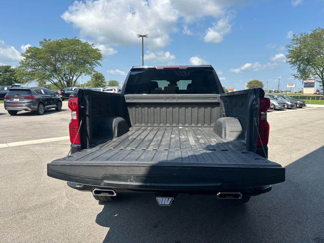 Chevrolet Silverado 1500 Trail Boss Custom Crew Cab 4WD 2022