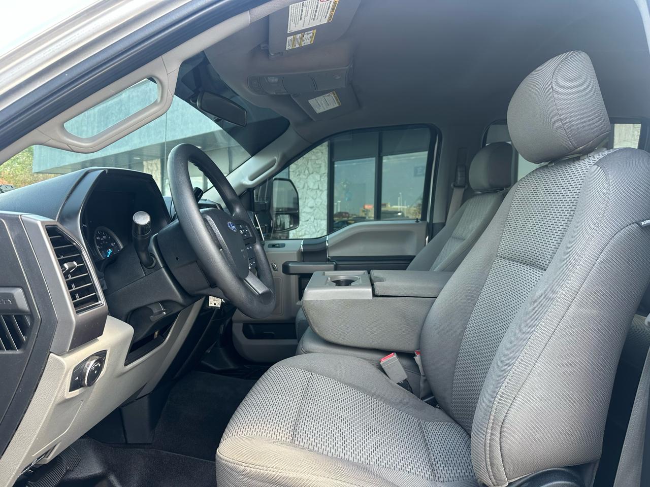 Ford F-350 SD XLT Crew Cab Long Bed DRW 4WD 2019