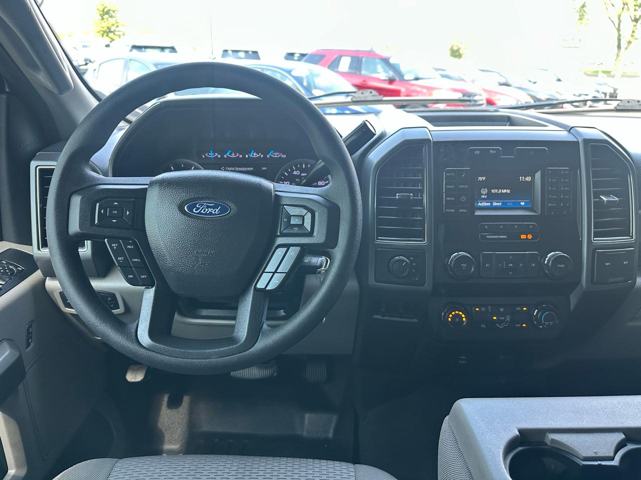 Ford F-350 SD XLT Crew Cab Long Bed DRW 4WD 2019