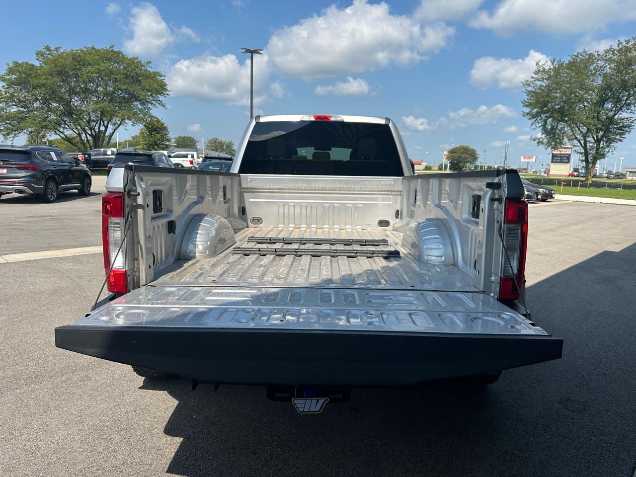 Ford F-350 SD XLT Crew Cab Long Bed DRW 4WD 2019
