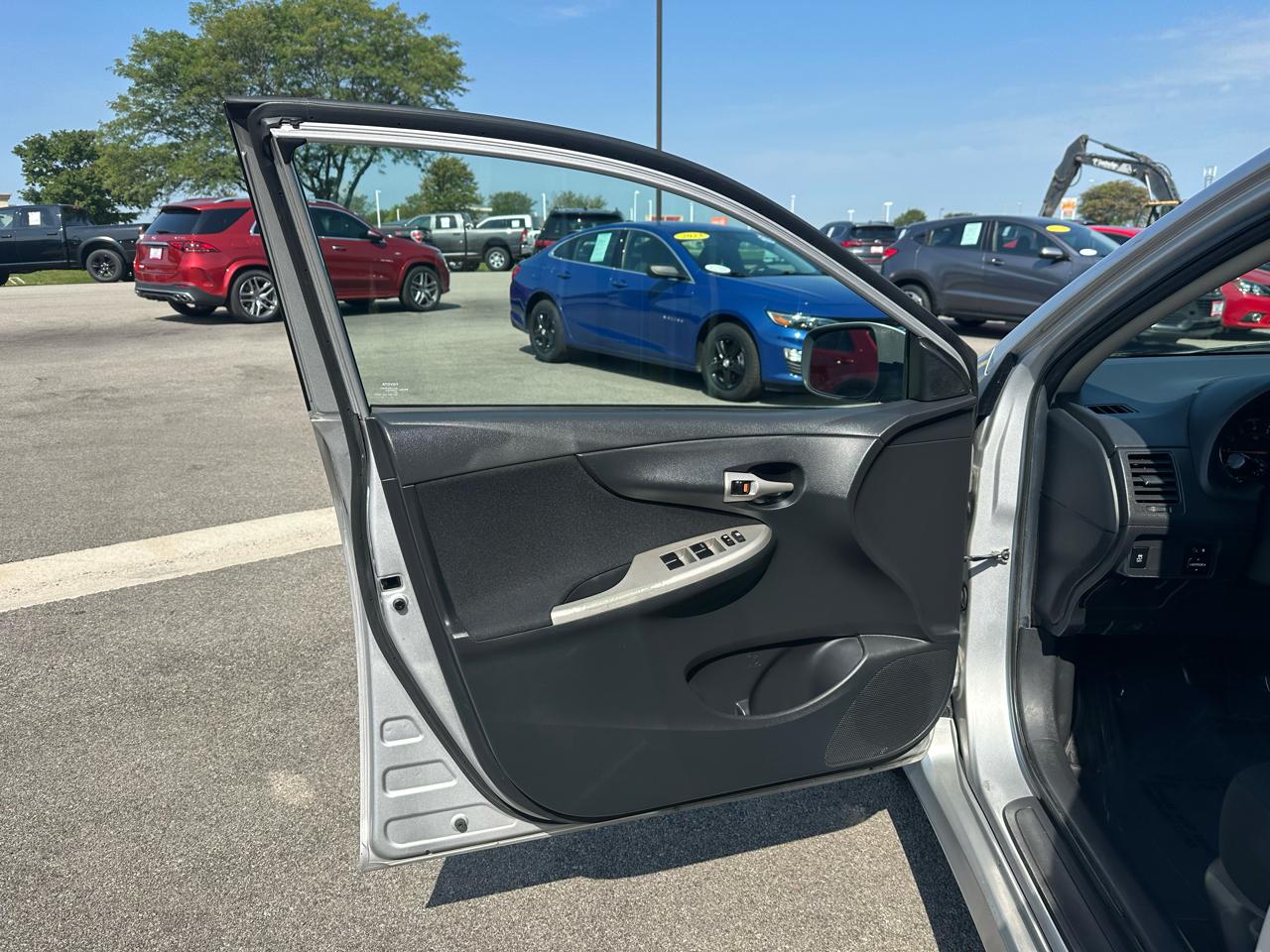 Toyota Corolla S 2011