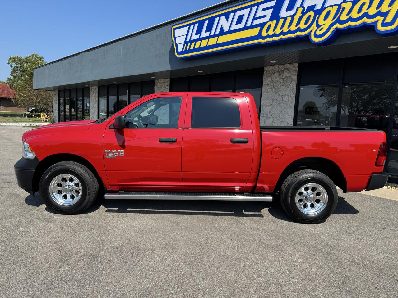 RAM 1500 Classic Tradesman Crew Cab SWB 4WD 2019
