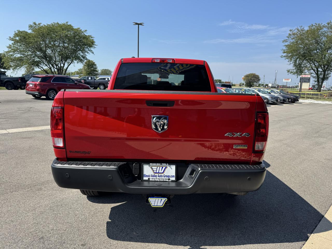 RAM 1500 Classic Tradesman Crew Cab SWB 4WD 2019