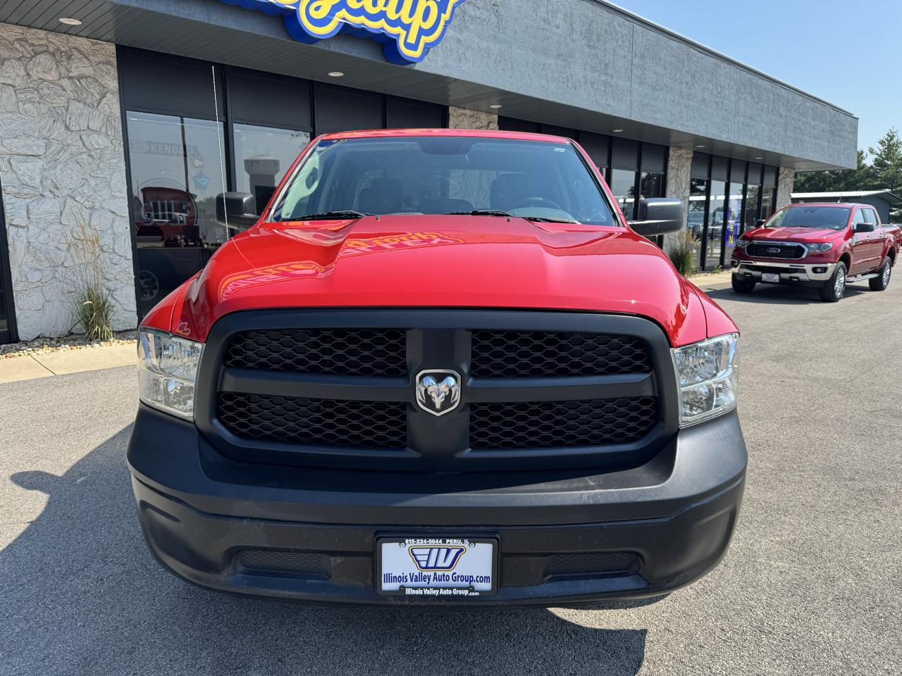 RAM 1500 Classic Tradesman Crew Cab SWB 4WD 2019