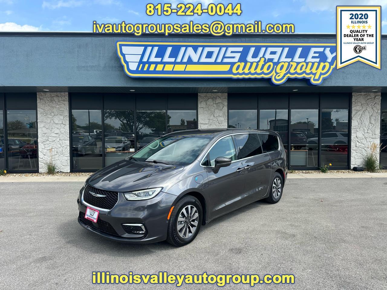 2022 Chrysler Pacifica Hybrid Touring L