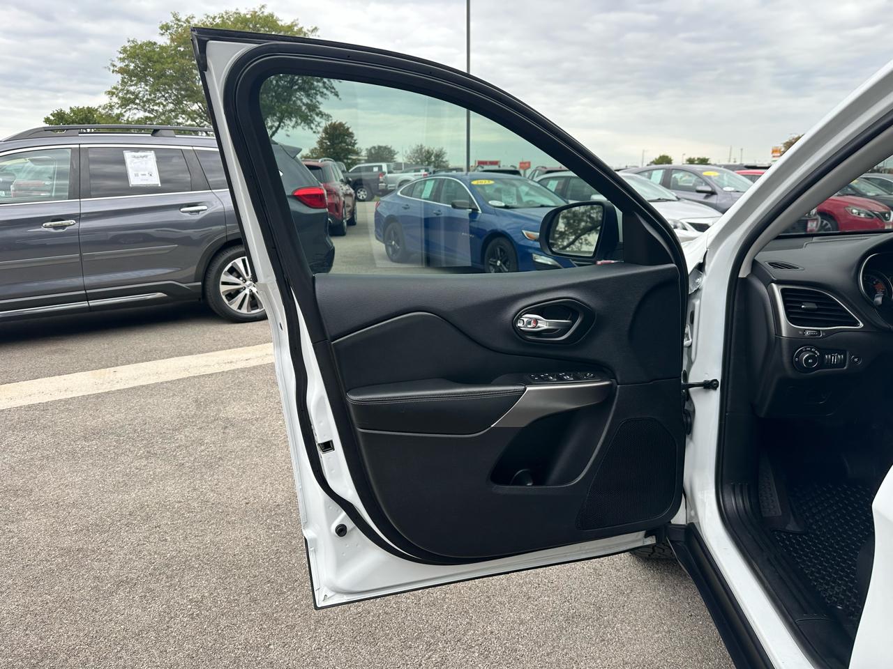 Jeep Cherokee Latitude Plus 4WD 2019