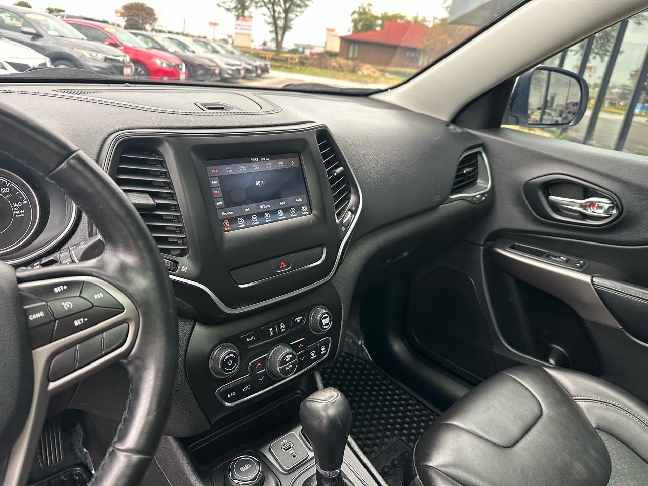 Jeep Cherokee Latitude Plus 4WD 2019