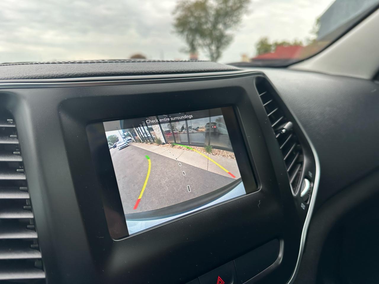 Jeep Cherokee Latitude Plus 4WD 2019