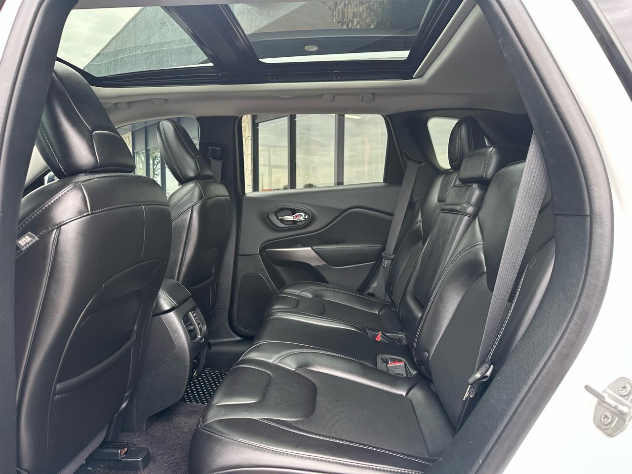 Jeep Cherokee Latitude Plus 4WD 2019