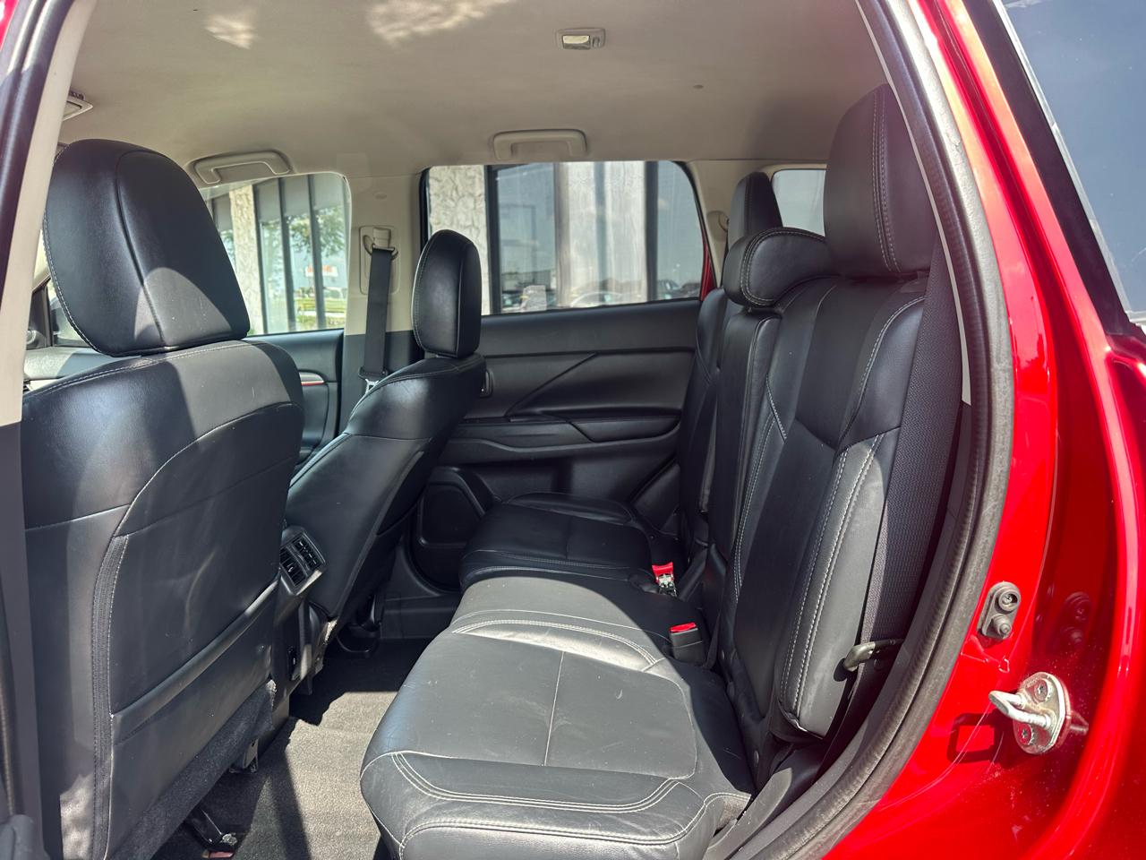 Mitsubishi Outlander SE 2WD 2020