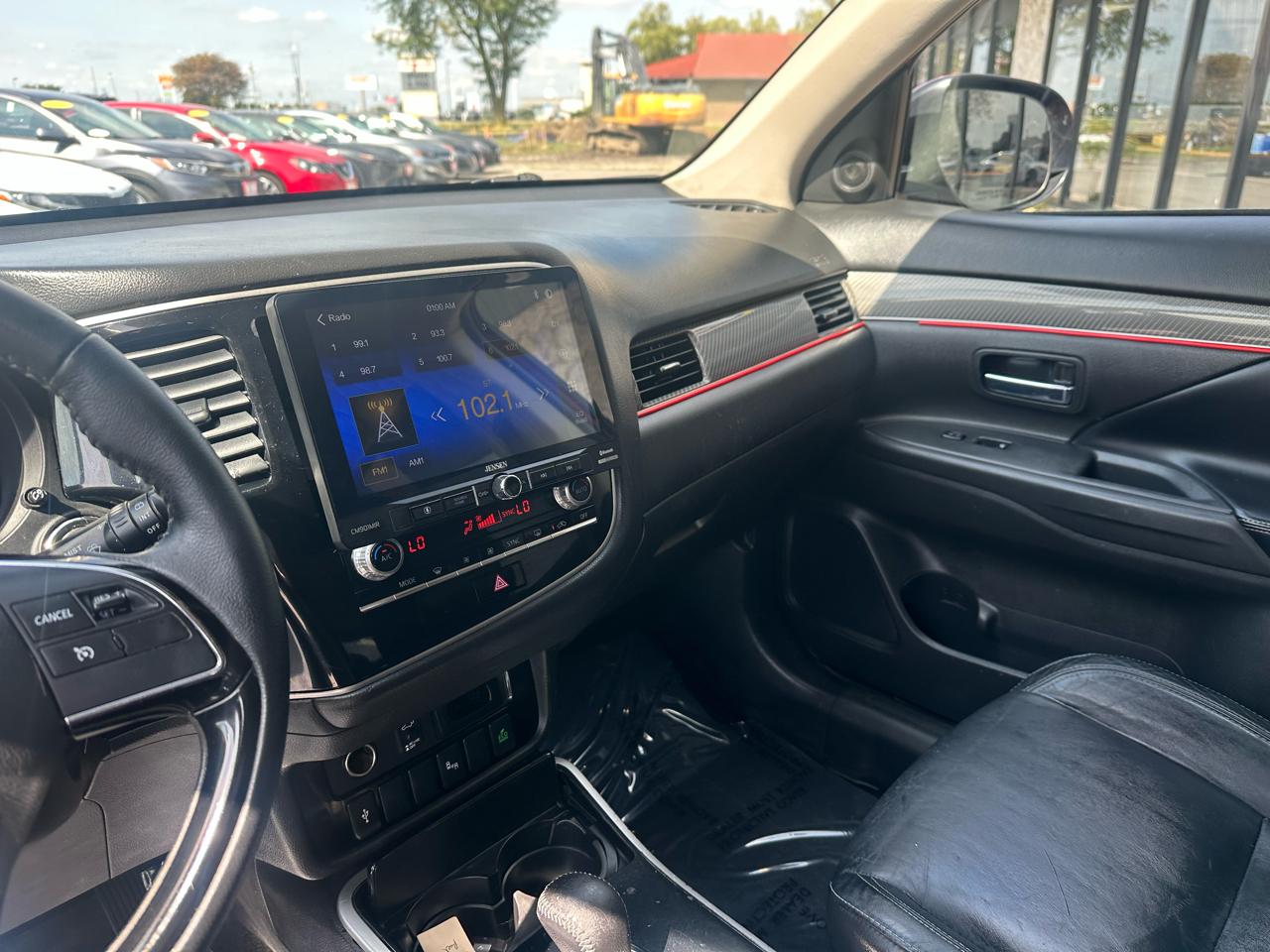 Mitsubishi Outlander SE 2WD 2020