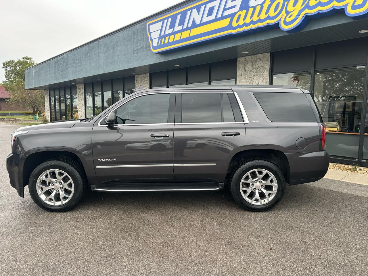 GMC Yukon SLE 4WD 2017