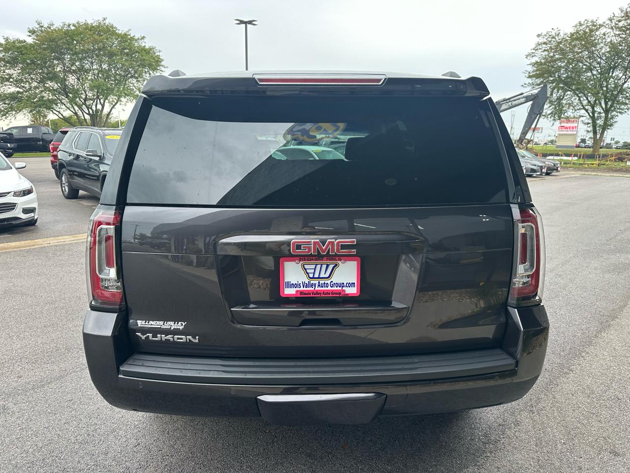 GMC Yukon SLE 4WD 2017