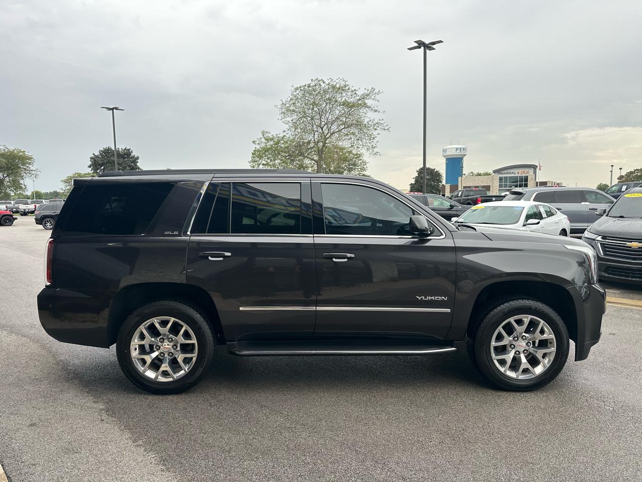 GMC Yukon SLE 4WD 2017