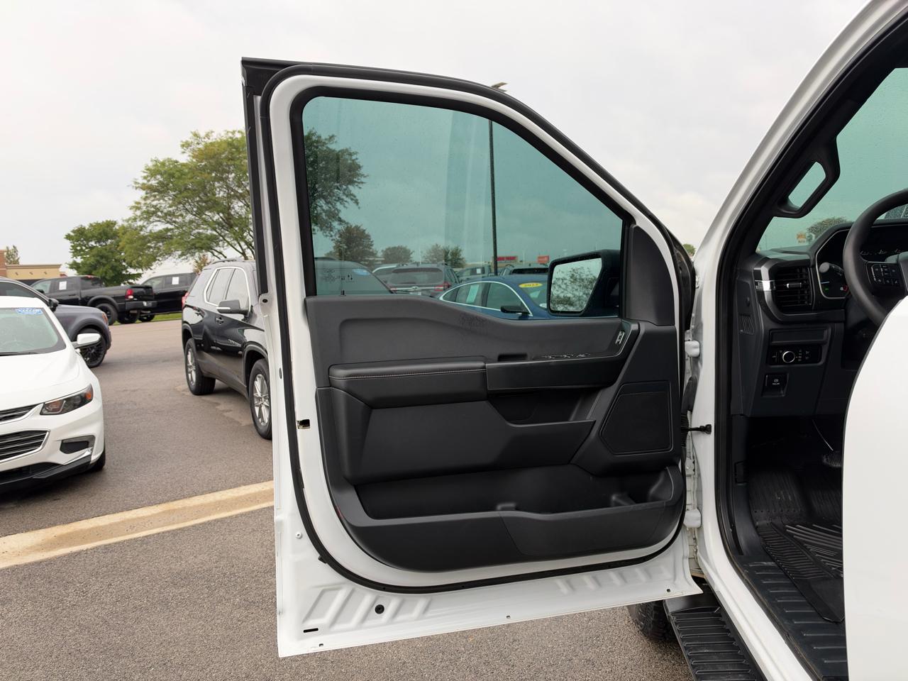 Ford F-150 XL SuperCrew 5.5-ft. Bed 4WD 2023