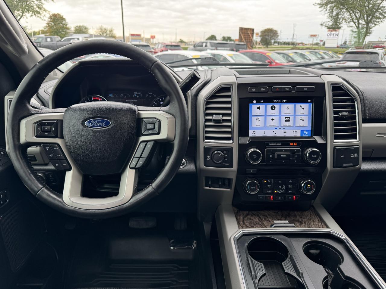 Ford F-250 SD Lariat Crew Cab 4WD 2017
