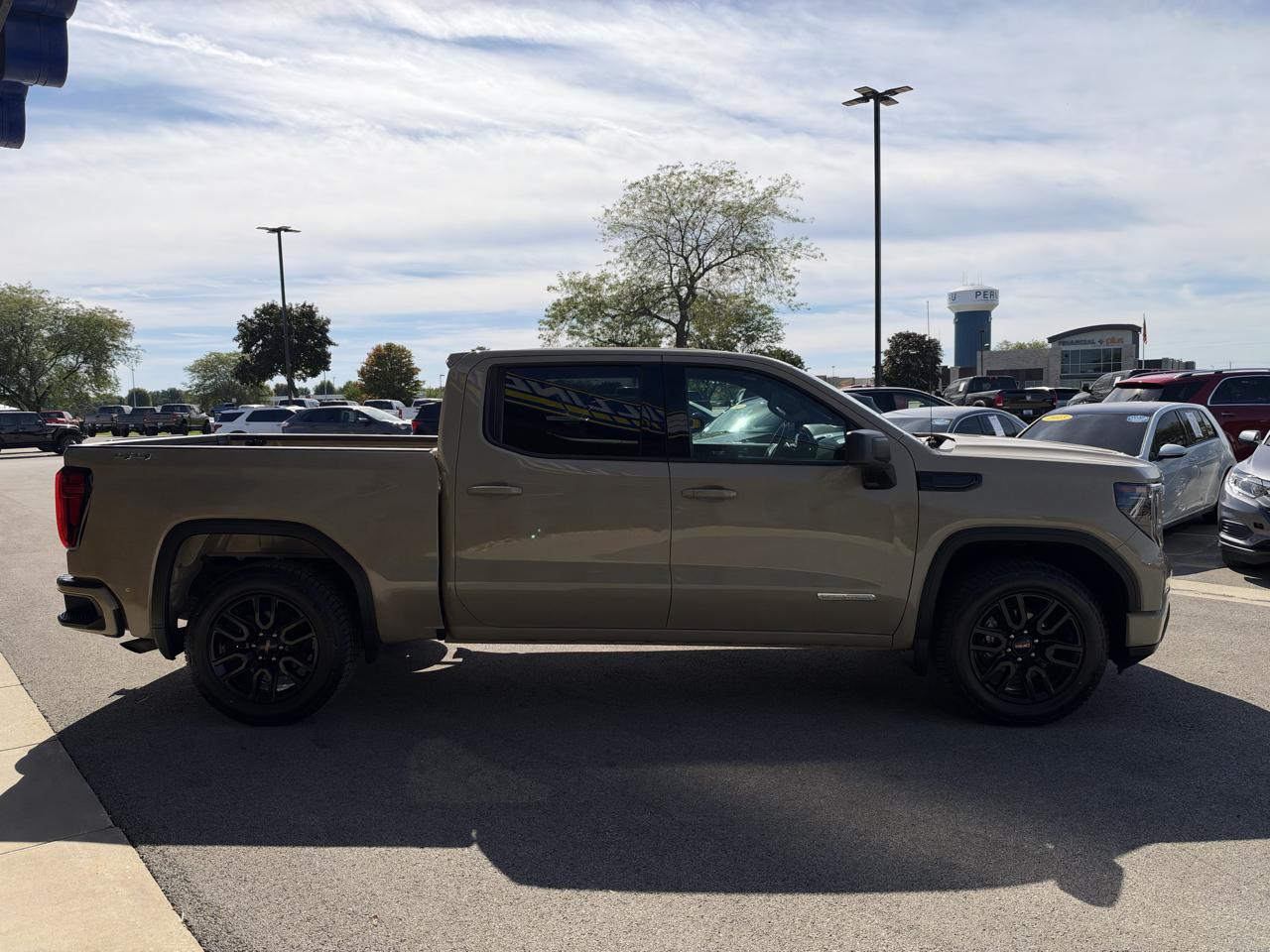 GMC Sierra 1500 Elevation Crew Cab 4WD 2022