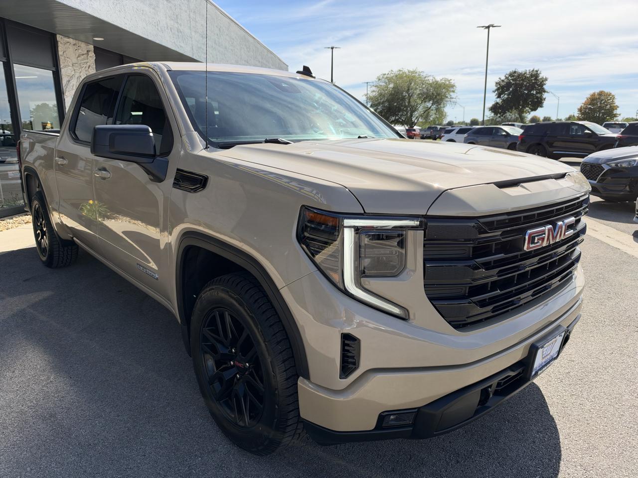 GMC Sierra 1500 Elevation Crew Cab 4WD 2022
