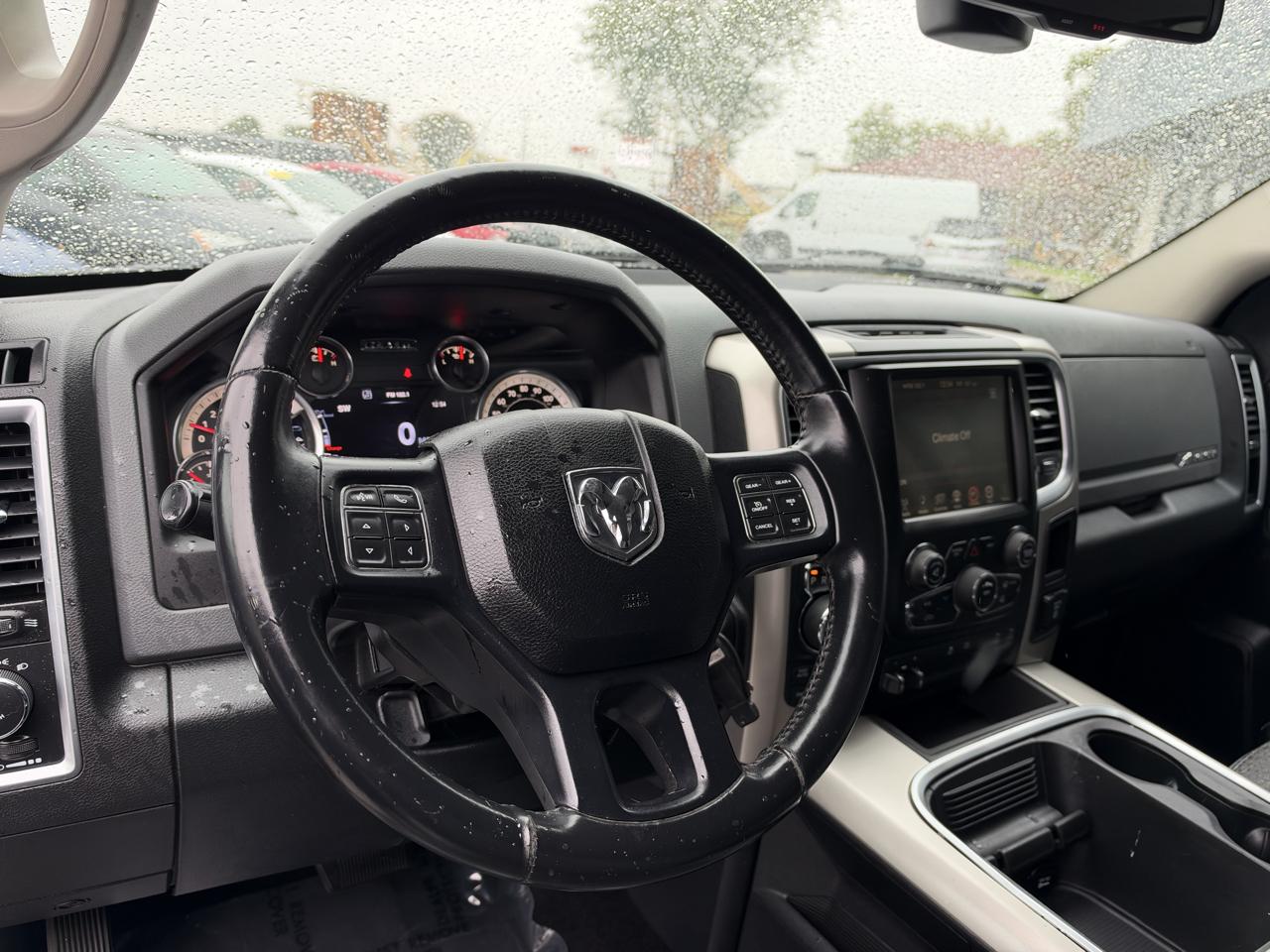 RAM 1500 Big Horn Crew Cab 4WD 2016