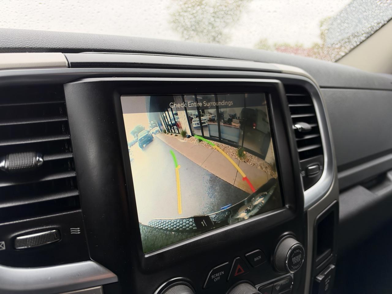 RAM 1500 Big Horn Crew Cab 4WD 2016