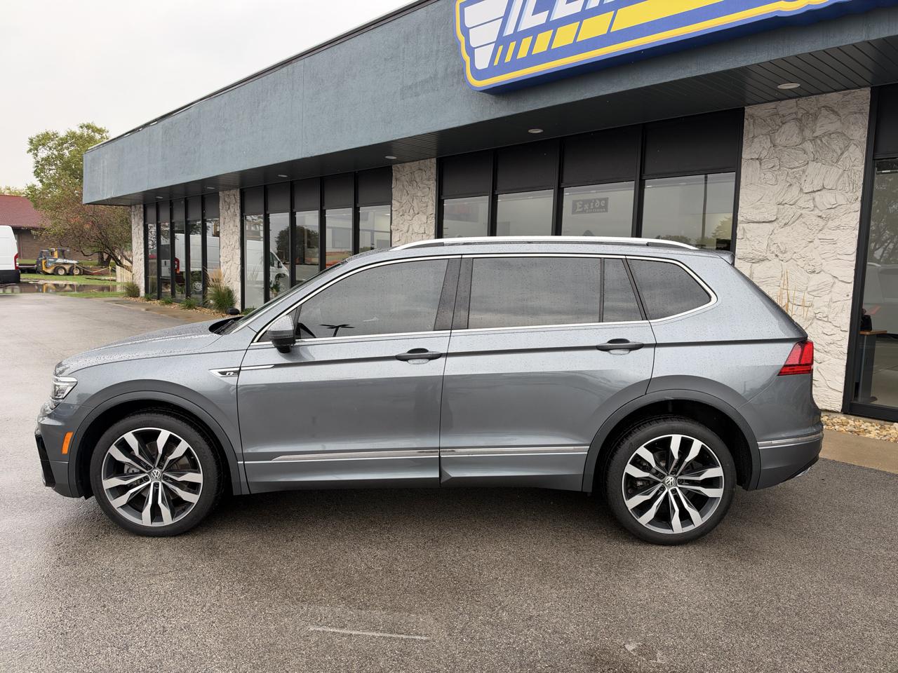 Volkswagen Tiguan SEL Premium R-Line 4D SUV 4Motion 2020