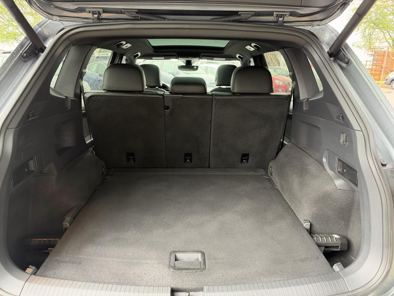 Volkswagen Tiguan SEL Premium R-Line 4D SUV 4Motion 2020
