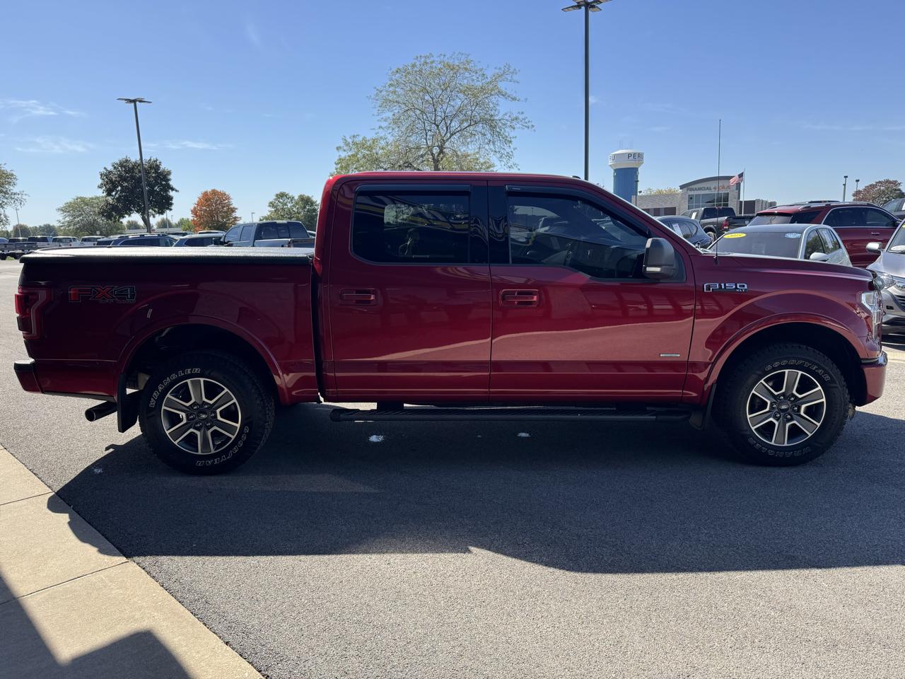 Ford F-150 XLT SuperCrew 4WD 2015