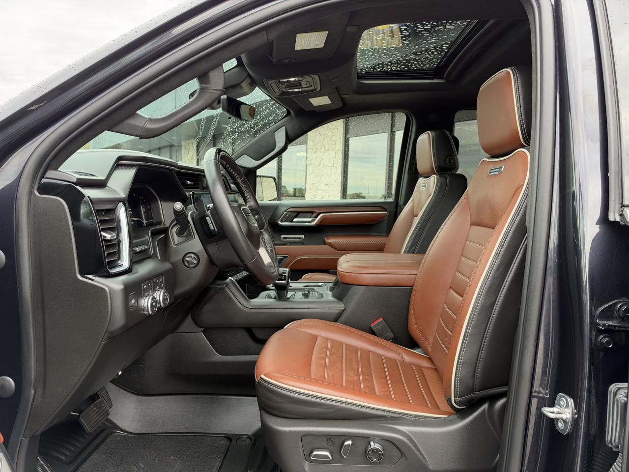 GMC Sierra 1500 Denali Ultimate Crew Cab 4WD 2024