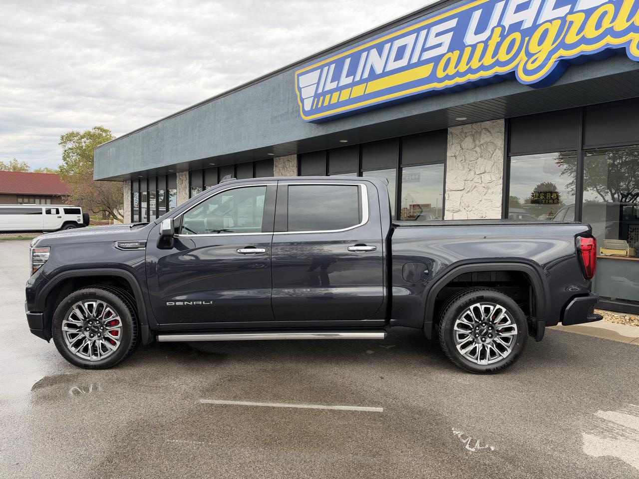 GMC Sierra 1500 Denali Ultimate Crew Cab 4WD 2024