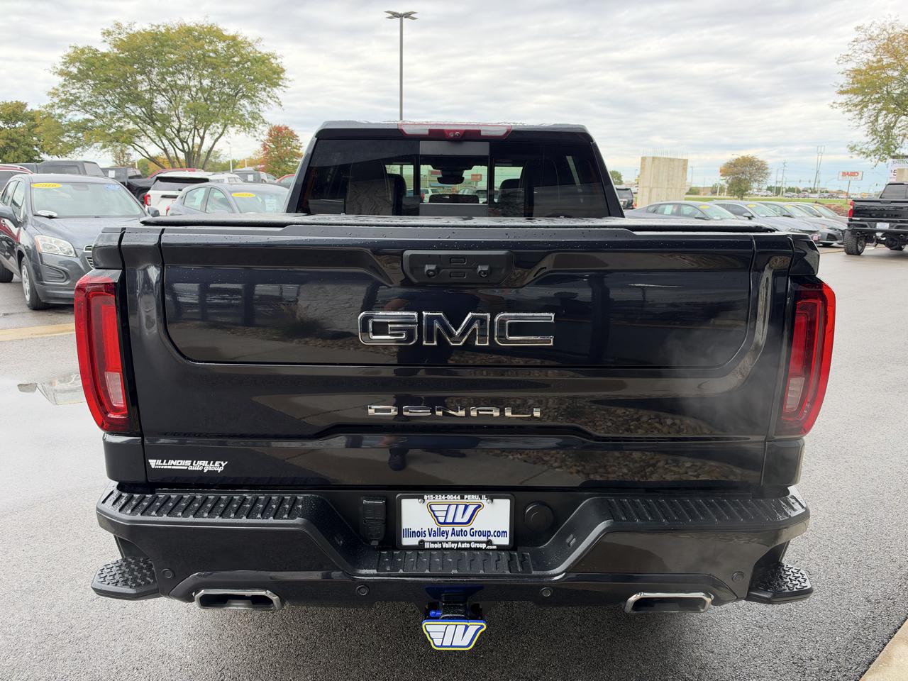 GMC Sierra 1500 Denali Ultimate Crew Cab 4WD 2024