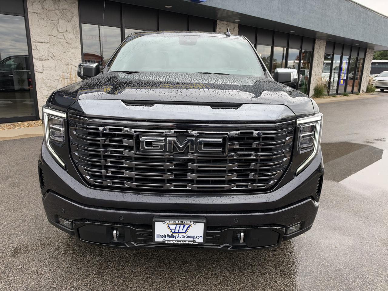 GMC Sierra 1500 Denali Ultimate Crew Cab 4WD 2024