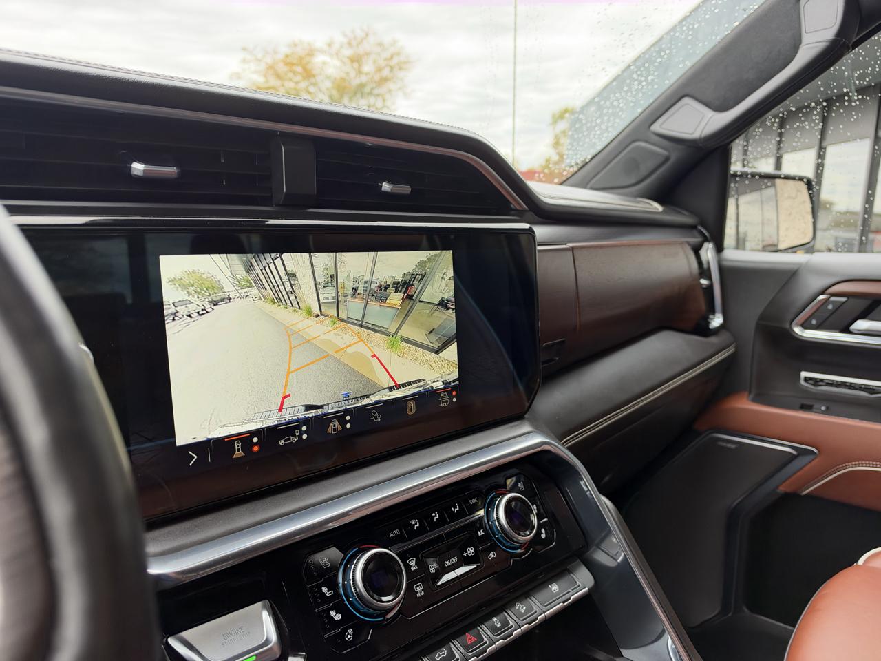 GMC Sierra 1500 Denali Ultimate Crew Cab 4WD 2024