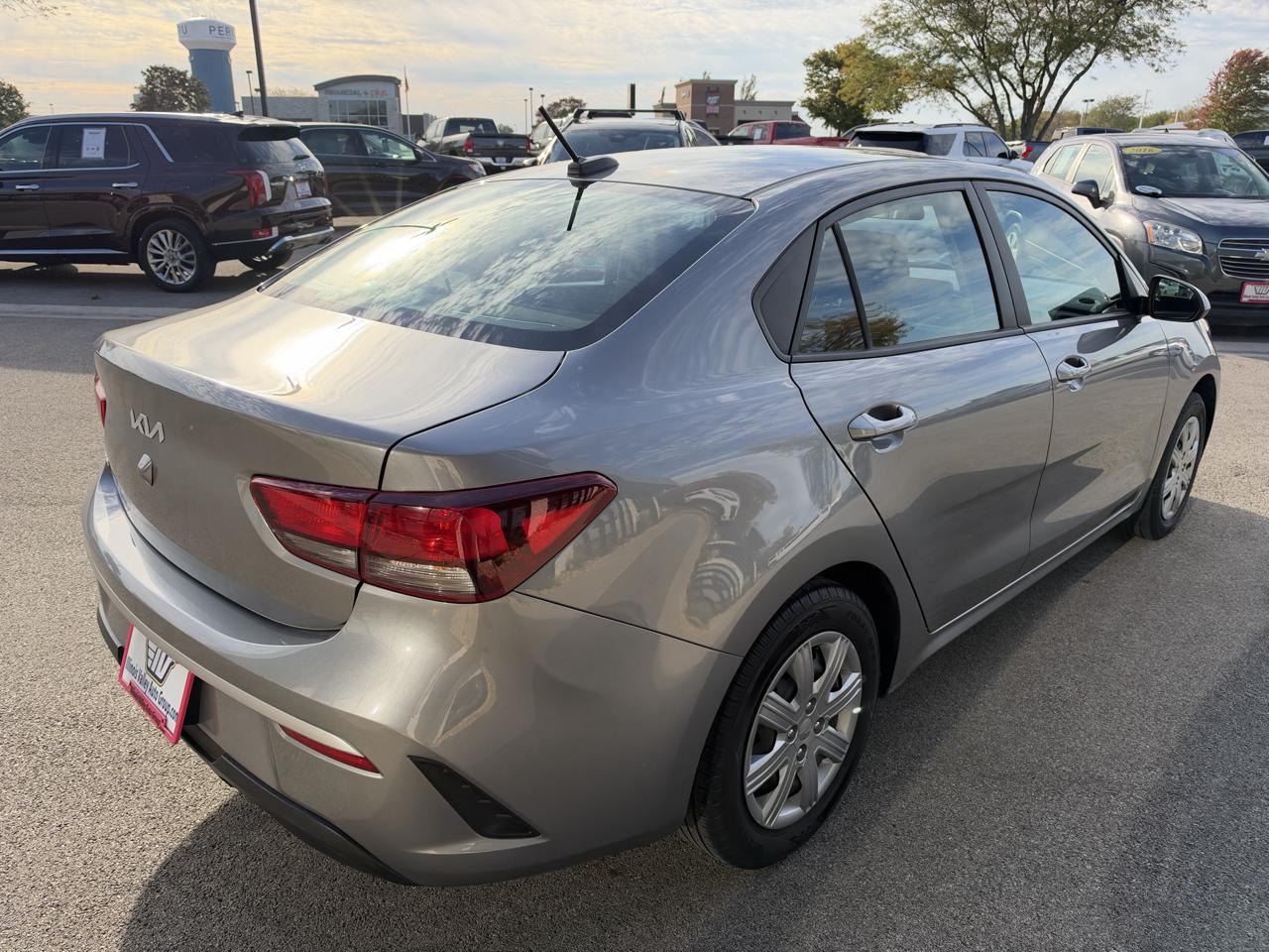 Kia Rio  2022